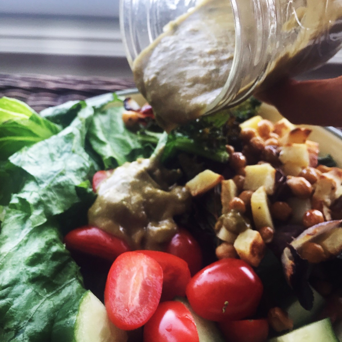 Creamy Avocado Balsamic&nbsp;Dressing